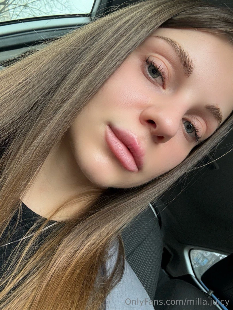 Do you like the color of my eyes what is your favorite 