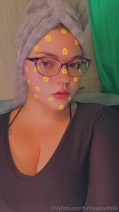 Sexy after shower photos enjoy making me dirty again lol part 4