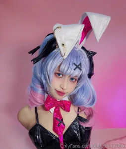 Re cos miku rabbit hole again