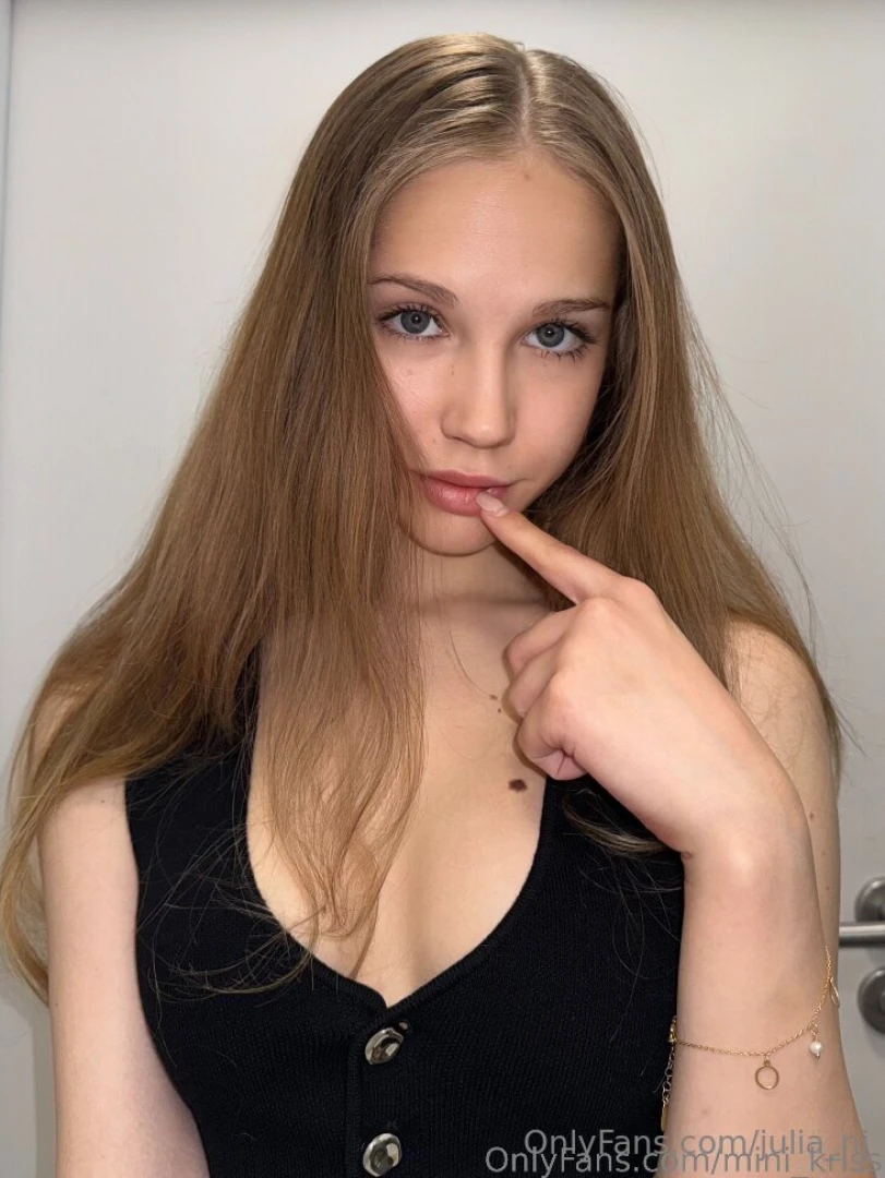 Write to her mini_kriss she is online now this hot kitty mini_kriss part 18 