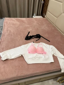 I m getting ready for the stream which starts right now join me on my