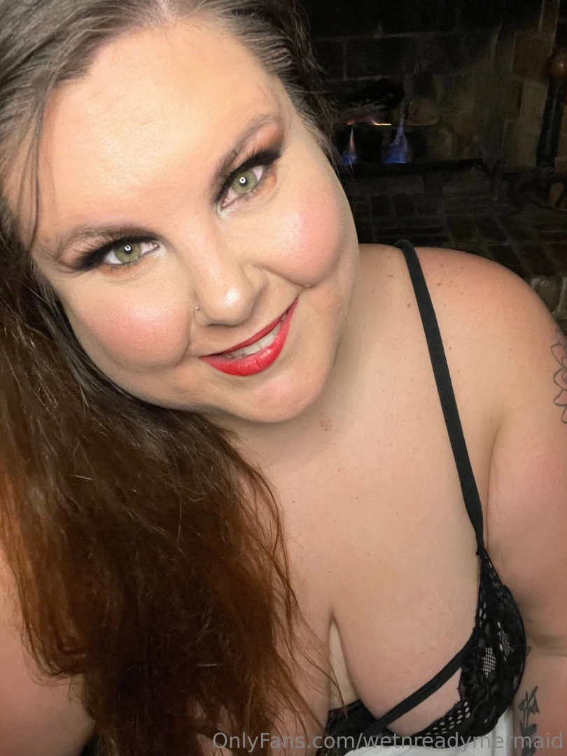 If you want to eat this ass you have to taste my toes first 