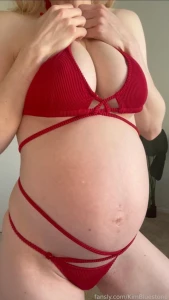 8-9 months pregnant here pregnant pregnancy maternity lactating mommy