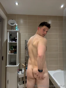 Wtf how did you get in here well don t leave you ve seen me now i need