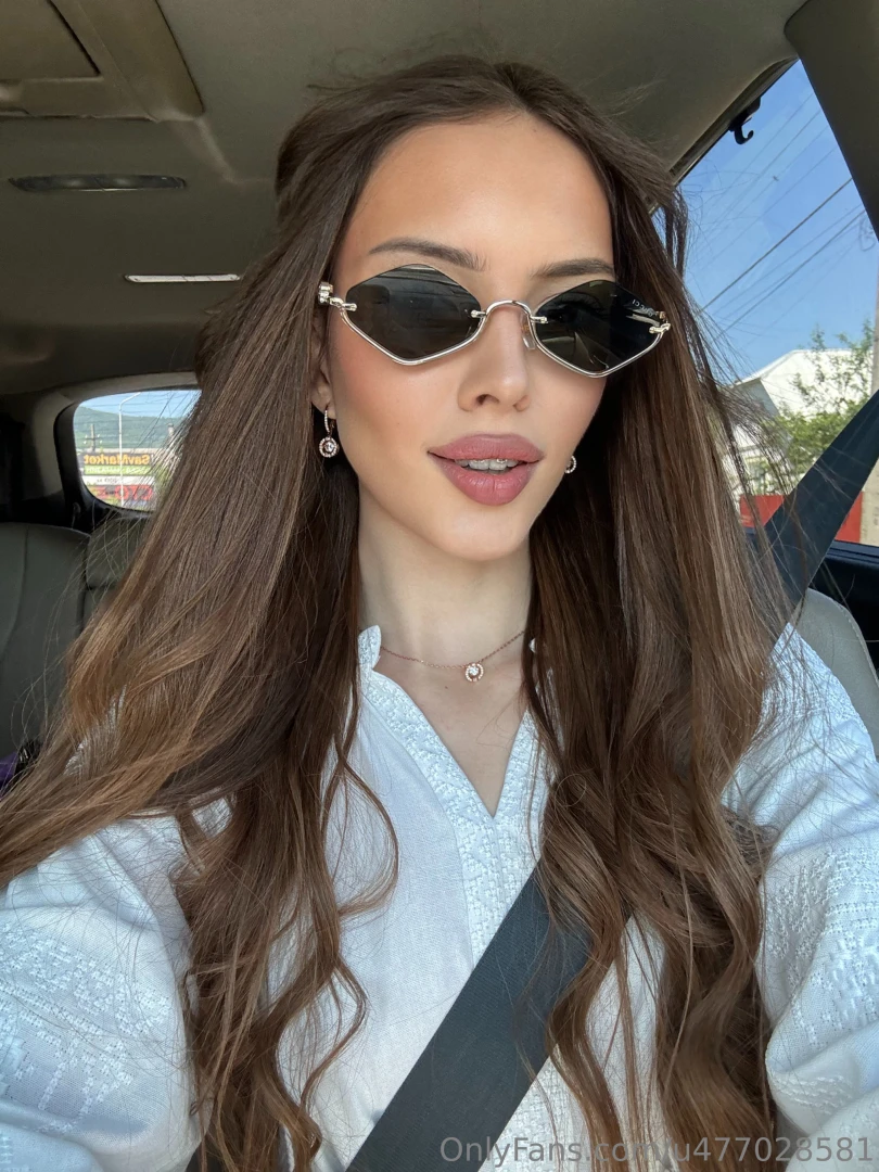 Just me my vibe and the happiness boost of the upcoming trip 