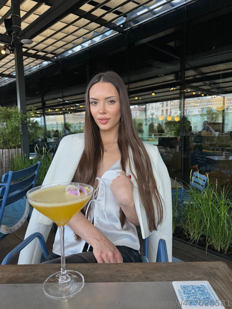 Out of all the alcohol i always prefer cocktails they re so diverse 