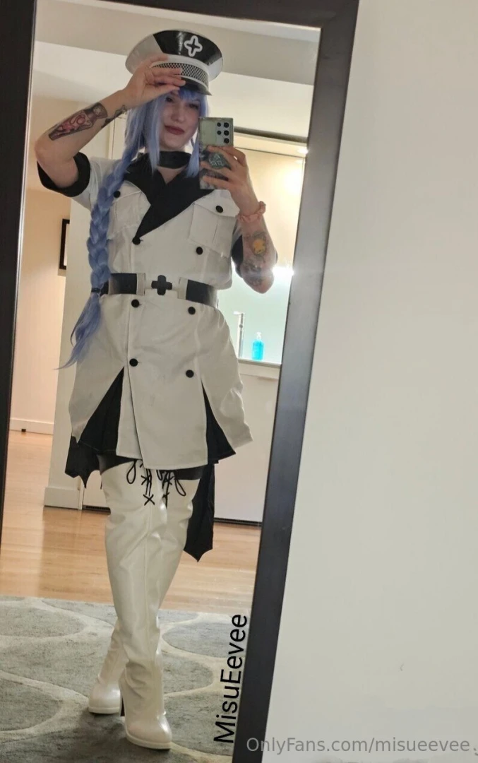 I have my general esdeath cosplay and lots of latex with me and i have 