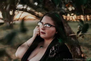 I m still here babes