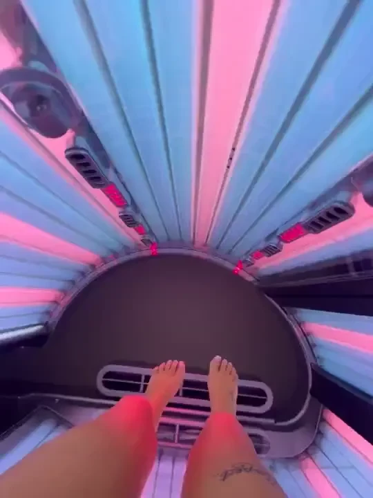 Topping this tan up who loves to see me tanned 