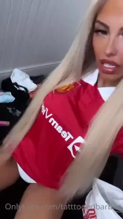 Who supports man-u 