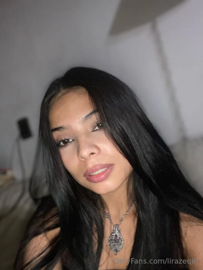 Qualcuno vuole assaggiare una pesca albanese 