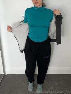 Brrr it s so cold outside watch me strip down indoors all the good