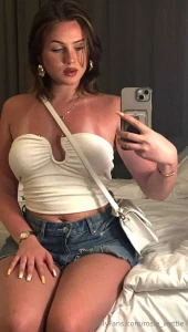 Free subscription kayleease perfectly shaved pussy is hungry for your part 73