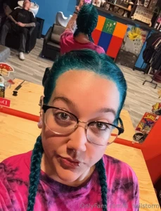 Can t wait to see it out of these braids teal i love it part 1