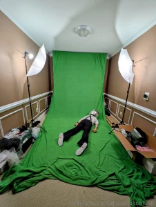 Green is the color of envy now replace the e with an s the n with an e part 2