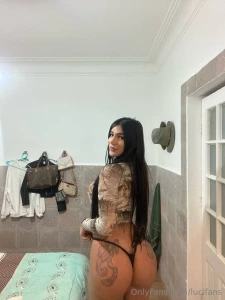 Leave love notes all over your bite marks are the signs i want to get