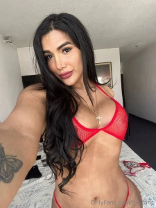 Don t look at the caption look at me part 3