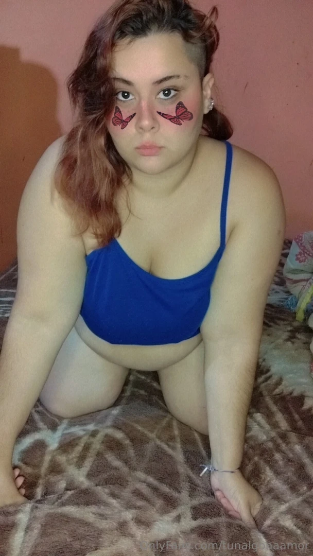 Can you imagine this pose but with your cock in my mouth i got down 