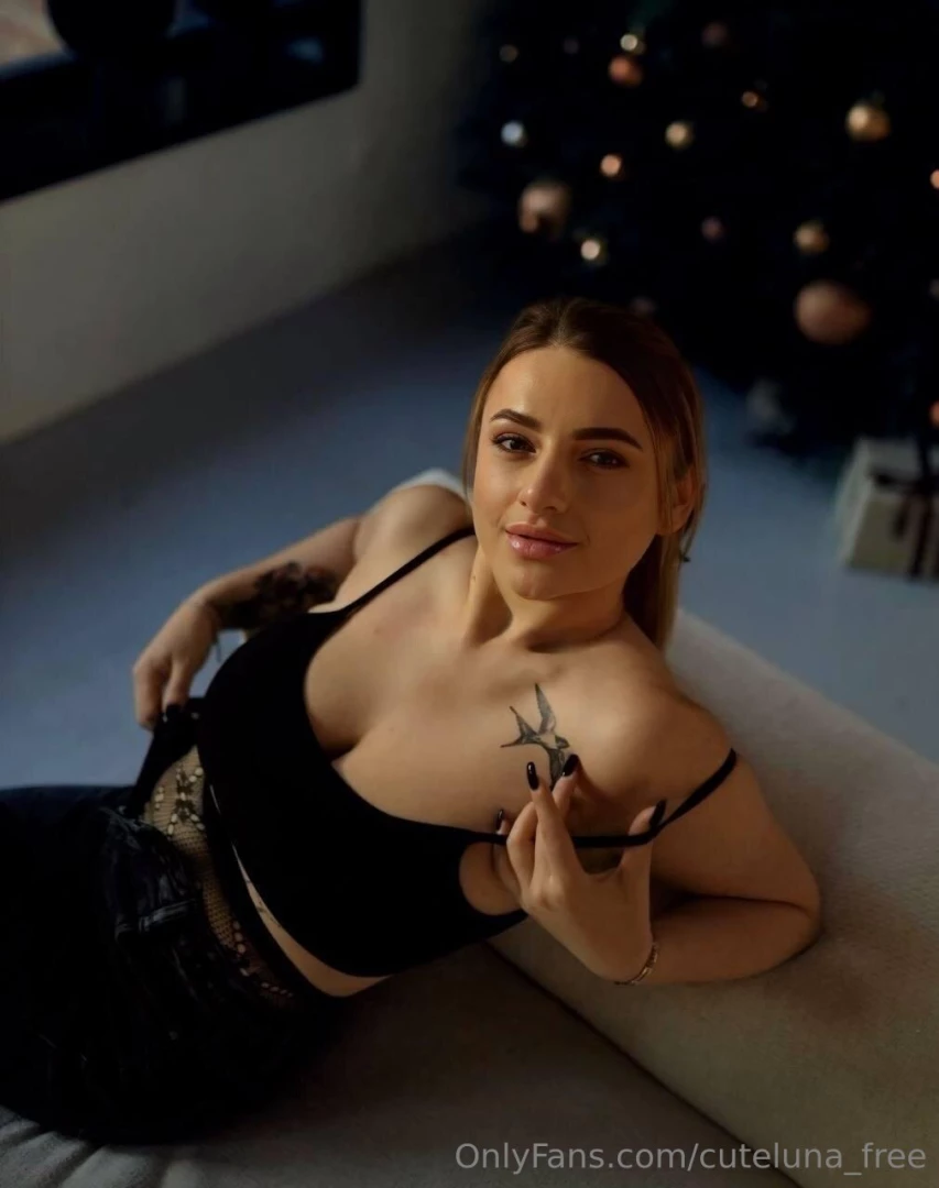 Free subscription only today winlovevip winlovevip this naughty girl part 9 