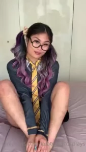 Renew subs are getting unreleased school-girl content as a thank you