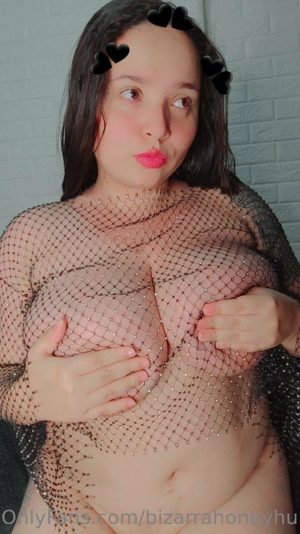 I like to be almost naked when it s hot 