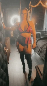 Pleasure for mistress - i m horny for some big dick so i demand a guy part 1