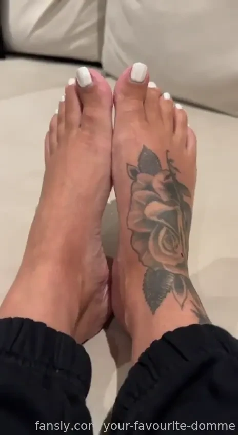 My feet are worth more than your entire existence worship them feet 