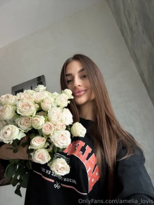I think that giving flowers to girls is the right decision on the part