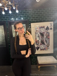 Queen of my own game who s ready to play