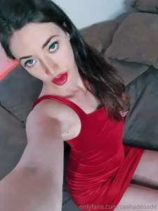 My red lippie will look good all over your cock