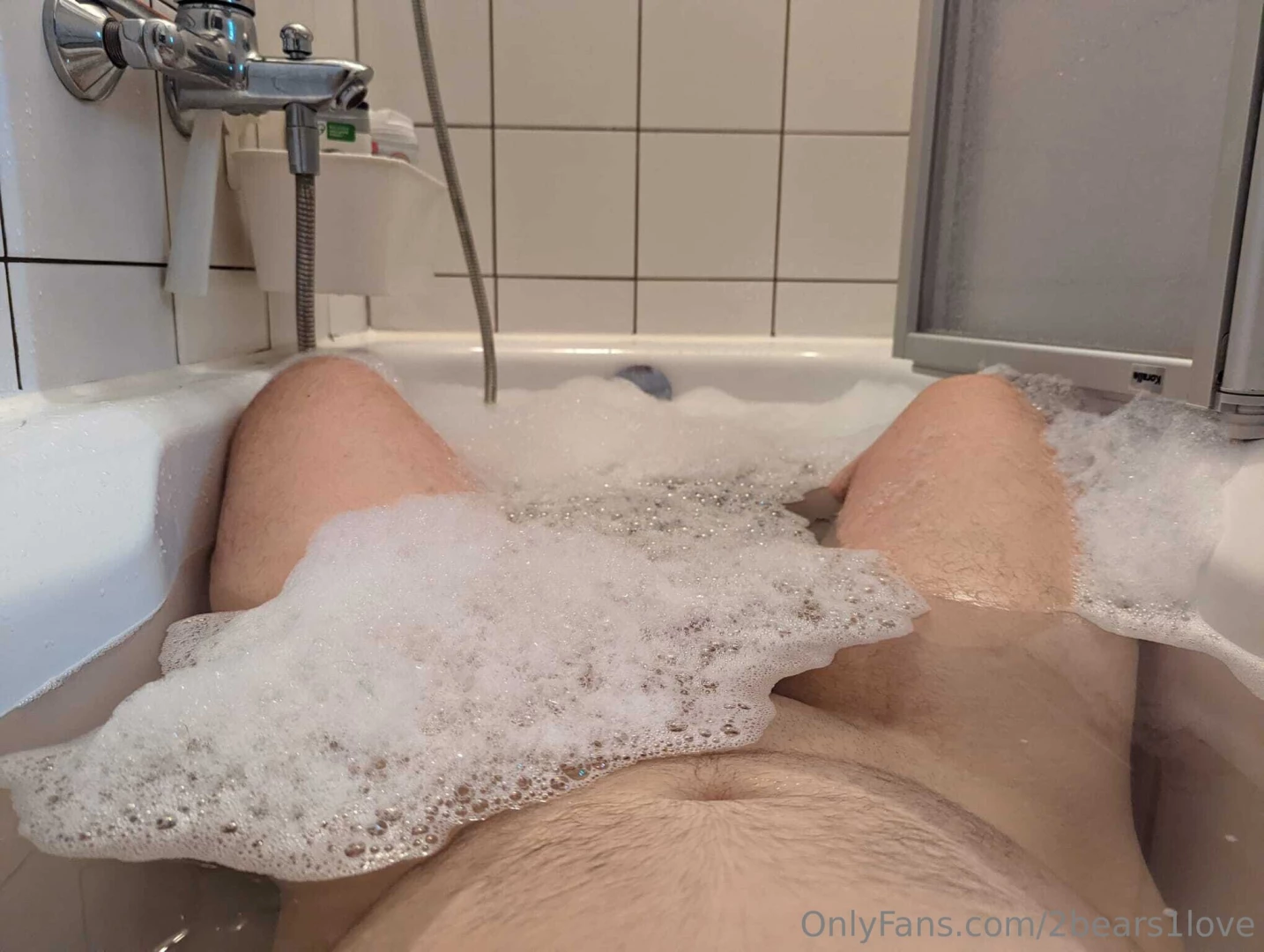 From my old apartment i miss the bathtub 