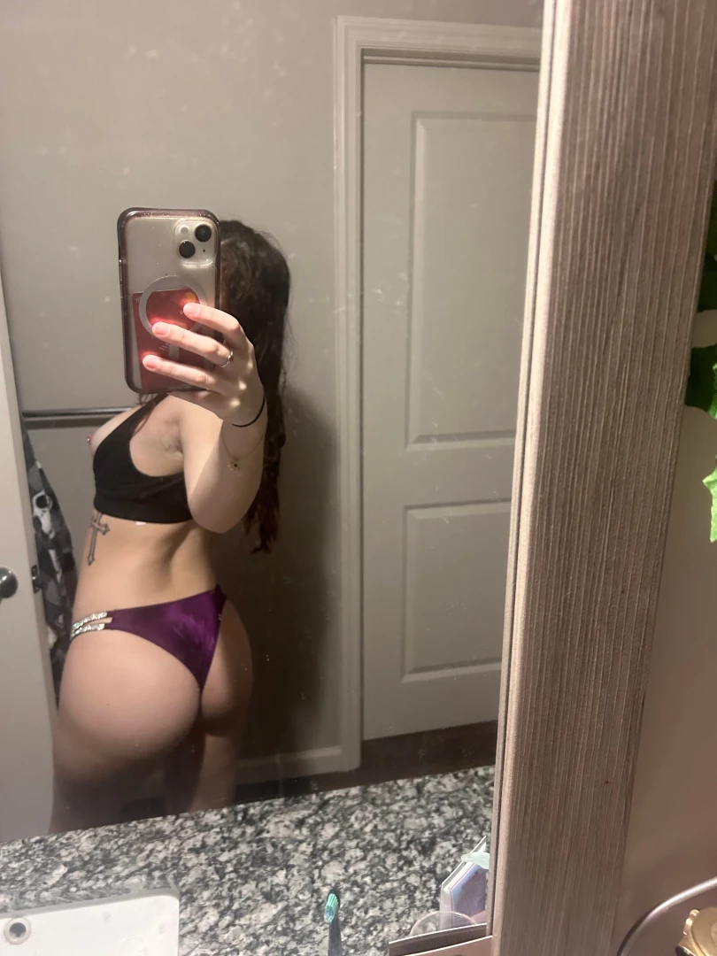 Doing free pics with any purchase starting now again to help pay for 