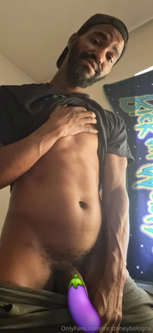 Posting new content on my vip sub for 8 lilstoneybologna solo the 