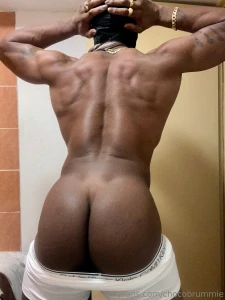 Chocolate buns face sitting sunday with my big black booty