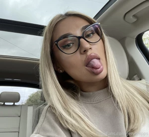 My sister from another mother vicky duchess sent me her free trial to part 1