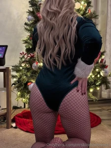 Christmas just keeps cumming