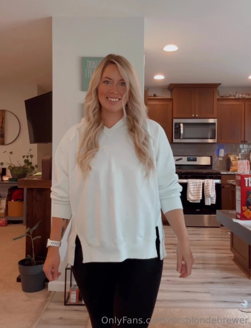 Lets get this outfit on the floor 