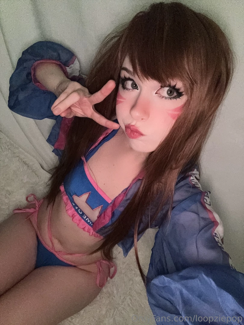 Dva is one of my all time fav characters to cosplay i may not be fully part 2 