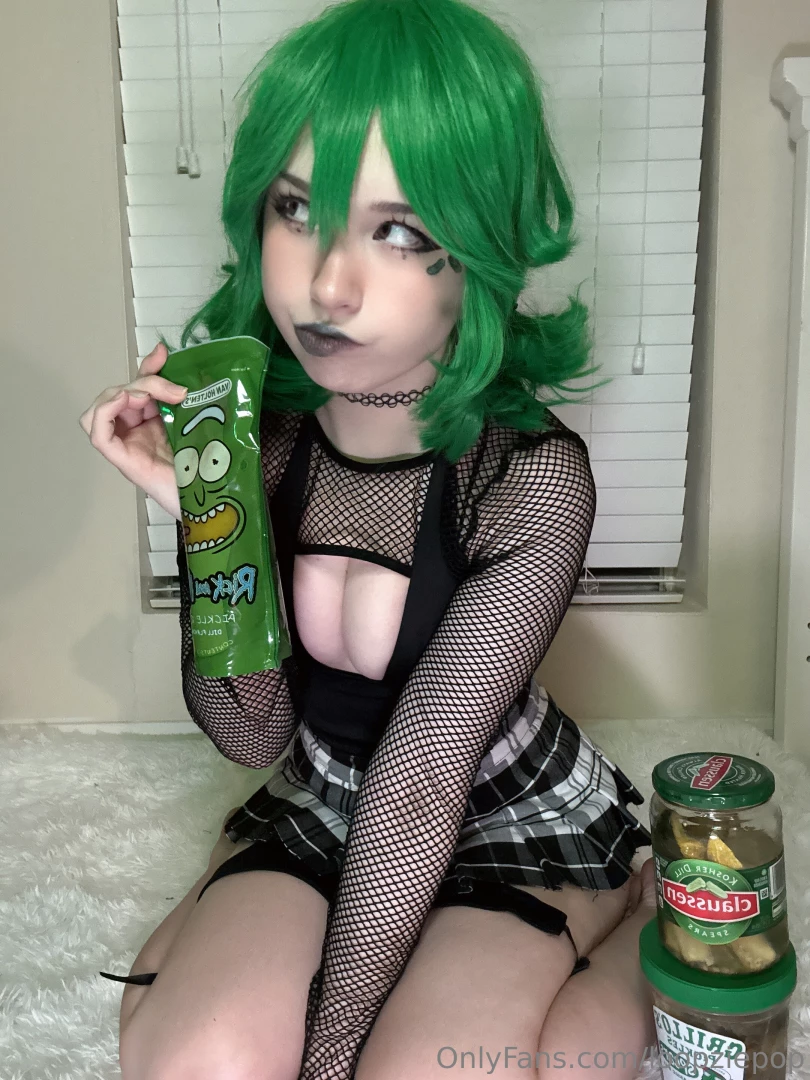 Pickle girl pt 1 i have more higher quality photos that i took on my 