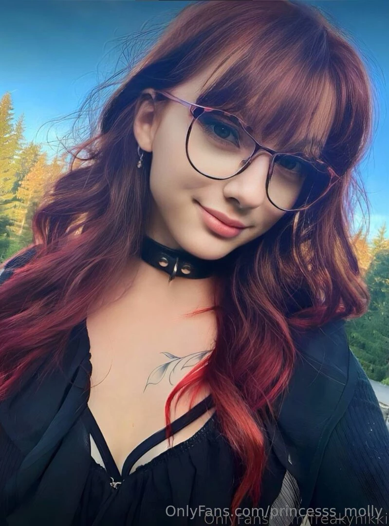 Sexy girl freakynikkii is the most expendable beauty ever she will part 165 