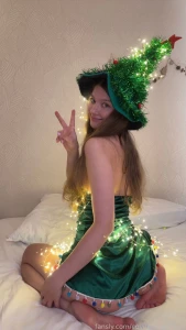 And here is your favorite christmas tree teen pussy petite smalltits part 1