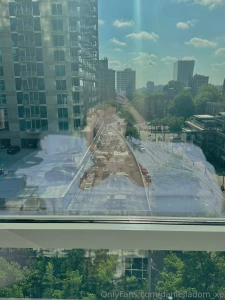 If you tried to zoom in you owe me 5 that s the closest a silly little