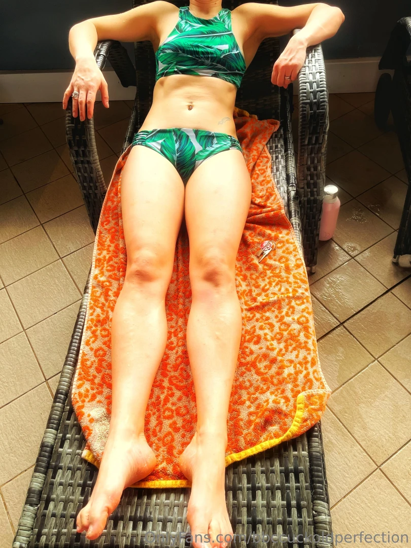 You probably expect me to have the sexiest bikini well i don t i ve 