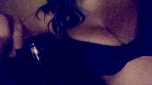 Listening to amy winehouse drinking wine and feeling myself part 1