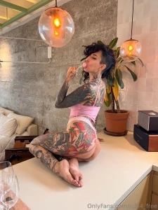 Would you like to see how my feet wrap around your cock send your part 1