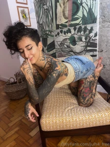 Do my boobs look soft or do you wanna test them yourself