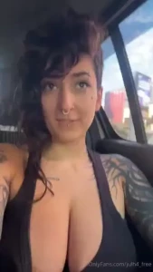Can i flash you my boobies in the uber