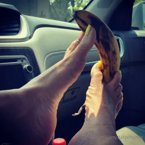 Let me tell you about how i jerked this banana off part 1