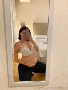 A cute preggo photo