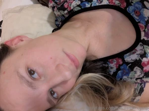 Mommy needs to make some money today to pay a bill send me any custom